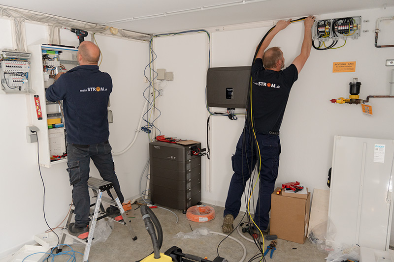 Montage PV-Anlage & Speicher