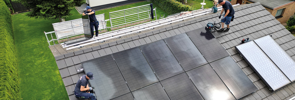 Stellenangebot - Elektriker installieren PV-Anlage